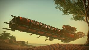 Die Drake Interplanetary Caterpillar während der Landung in einer Wüste